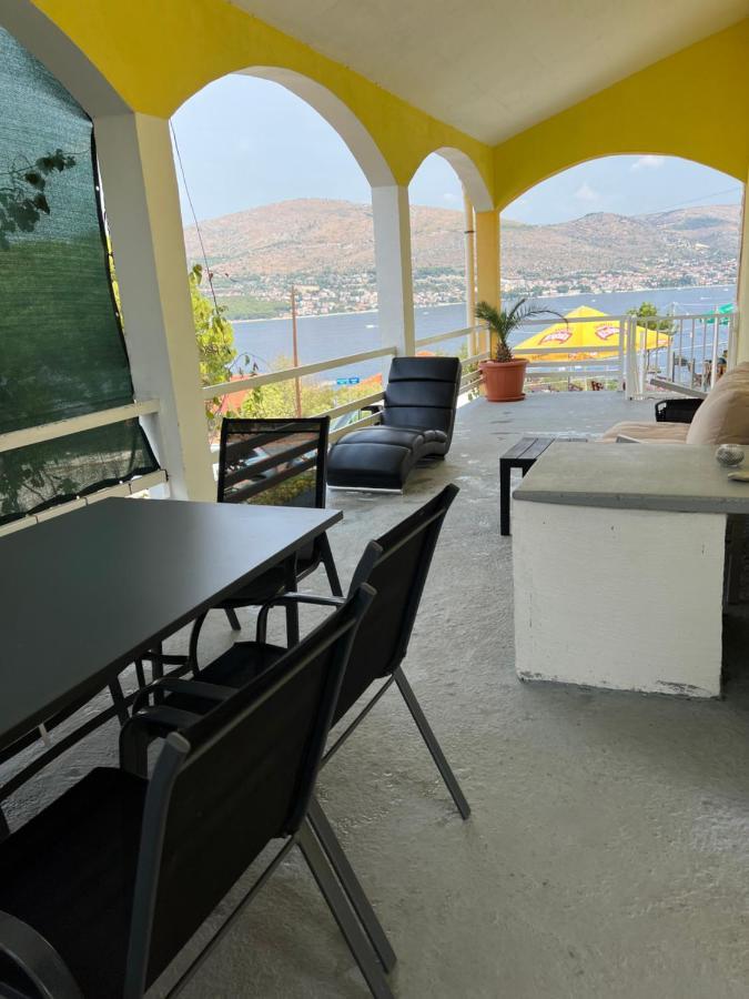 Apartment Vujcic Donji Okrug  Bagian luar foto