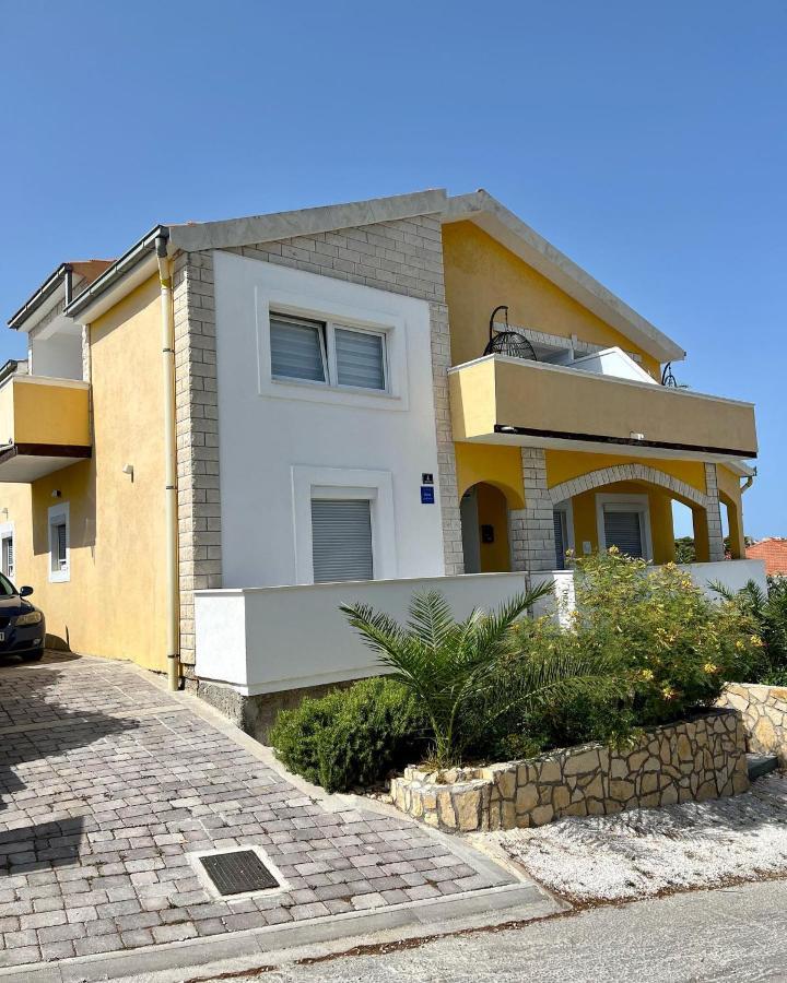 Apartment Vujcic Donji Okrug  Bagian luar foto