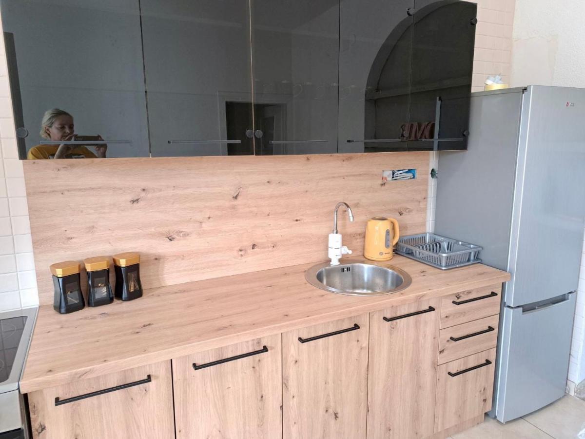 Apartment Vujcic Donji Okrug  Bagian luar foto